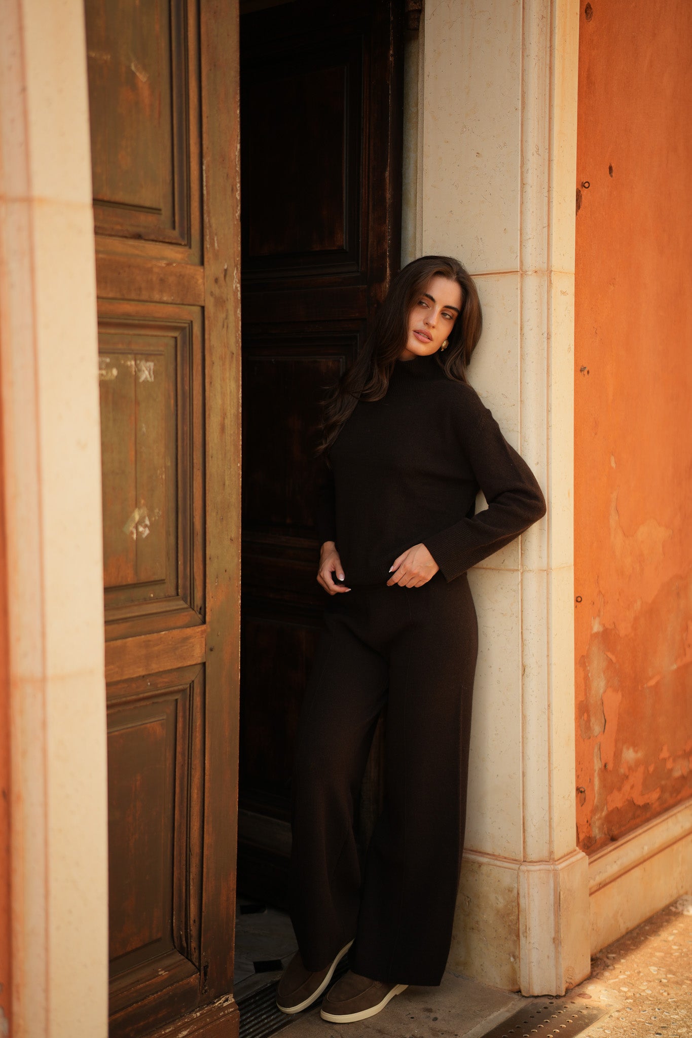 Thick Knitted Centre Seam Trouser (Chocolate)