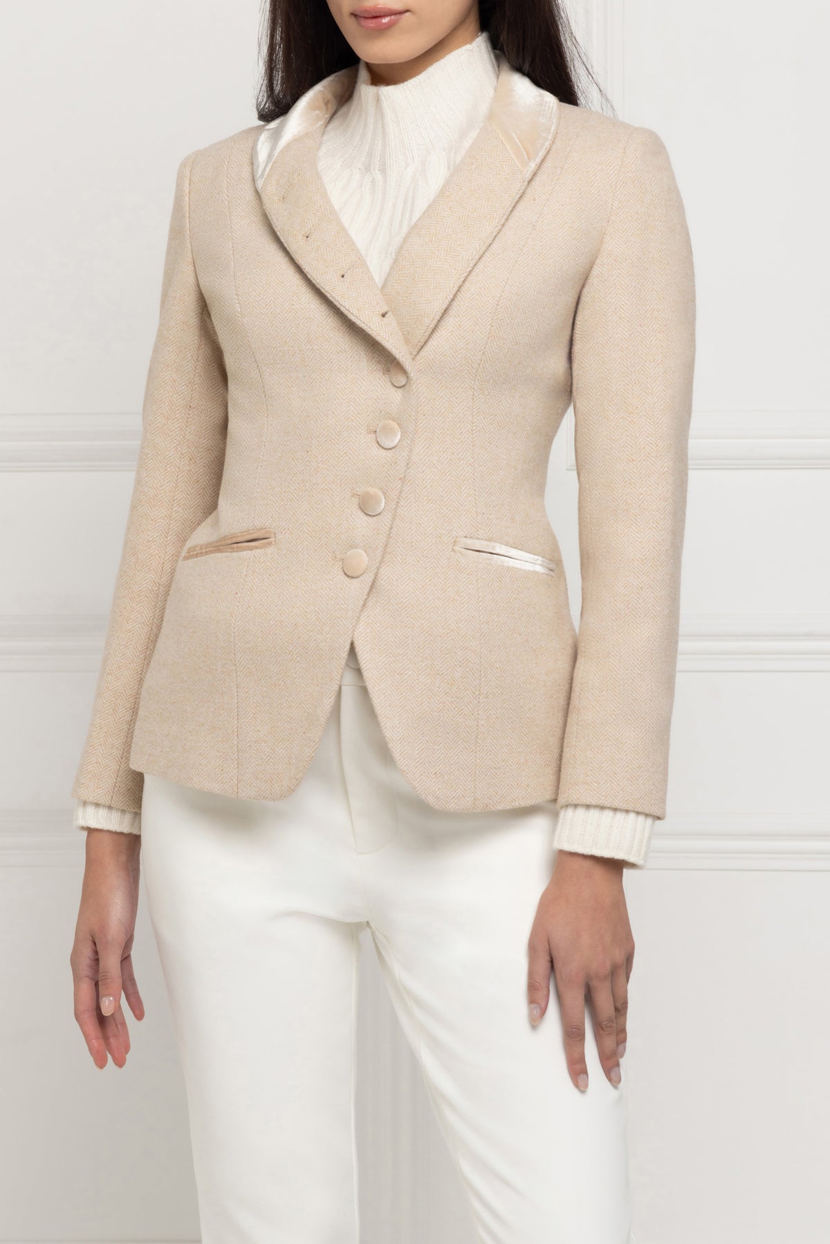 Chevron Tweed Curved Blazer (Crème) | Aavelle