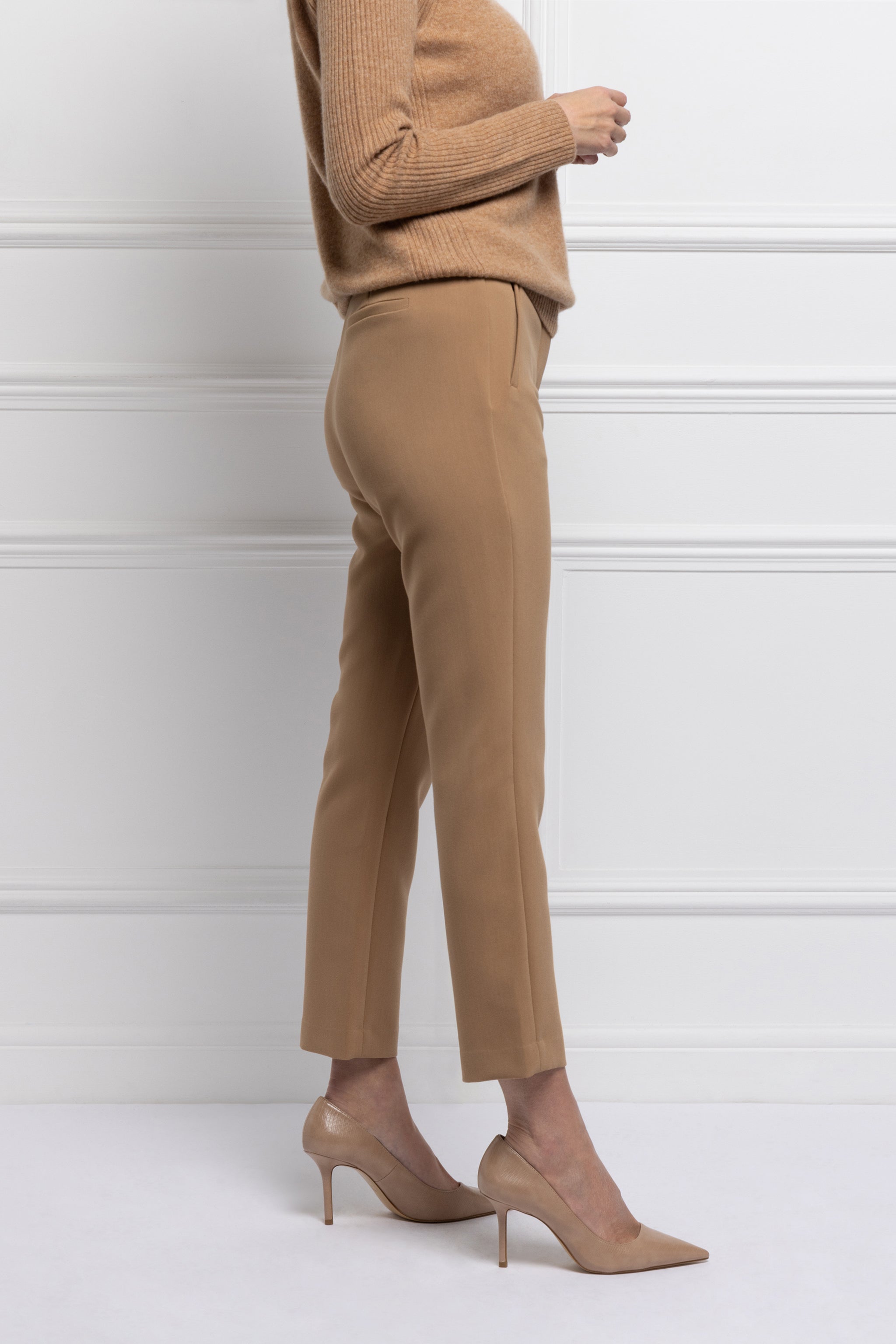 SAMPLE SALE Classic Trouser (Camel)