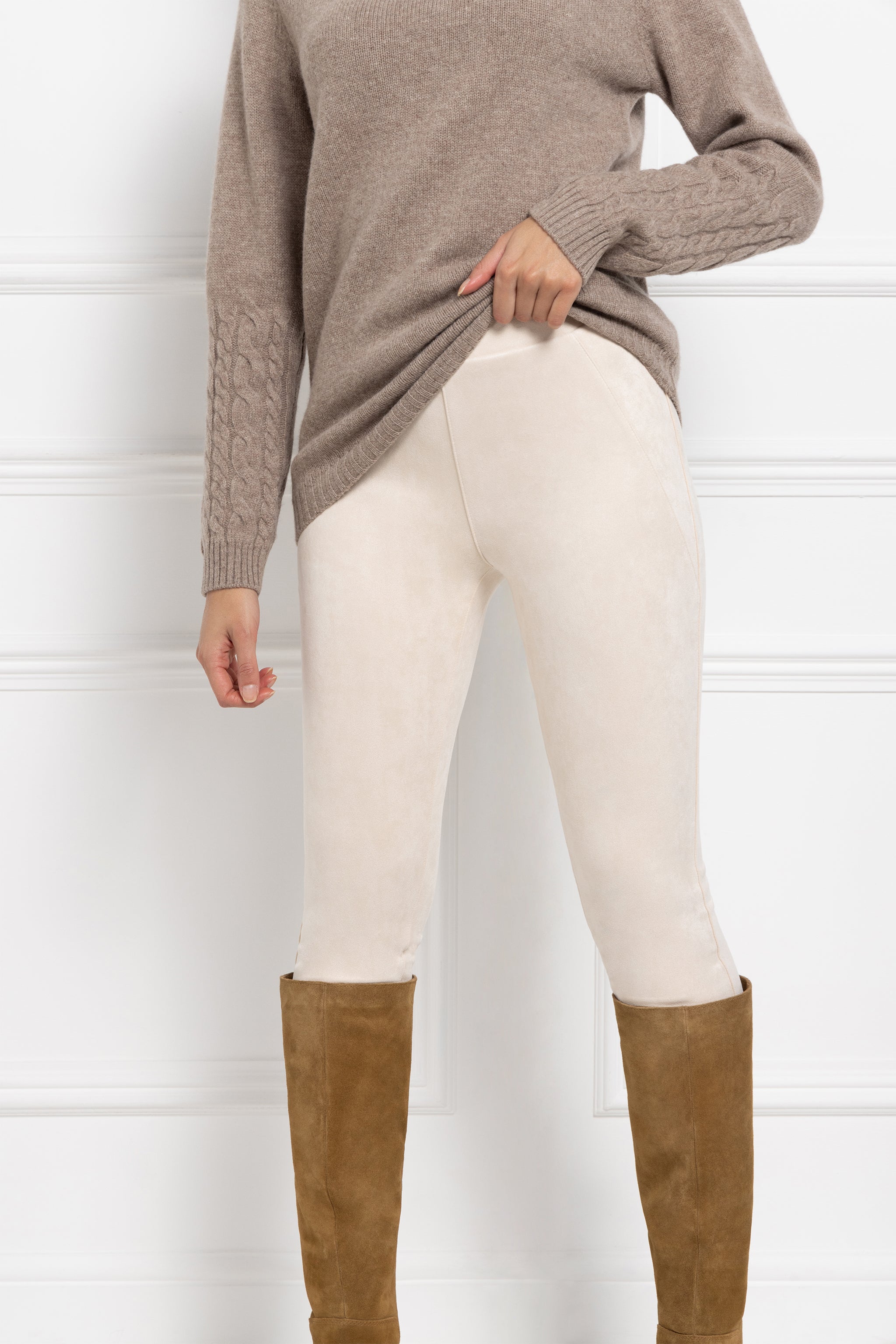 Suede Leggings For the Win – tayhage